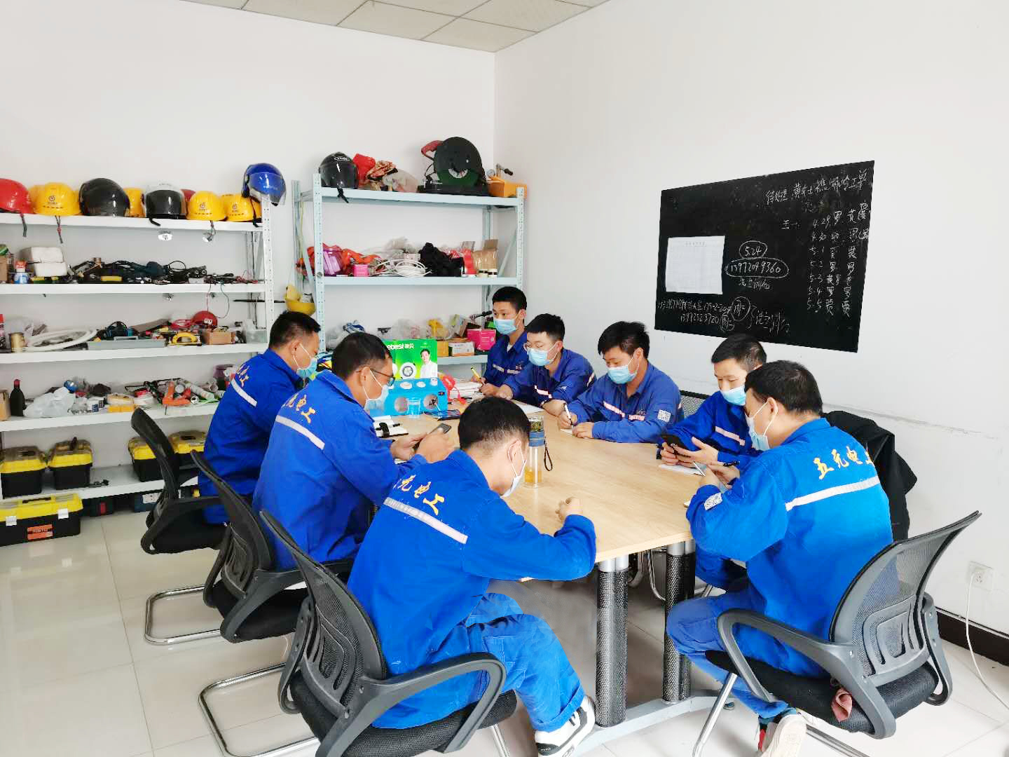 1591172344022020288.jpg 1591172344022020288.jpg